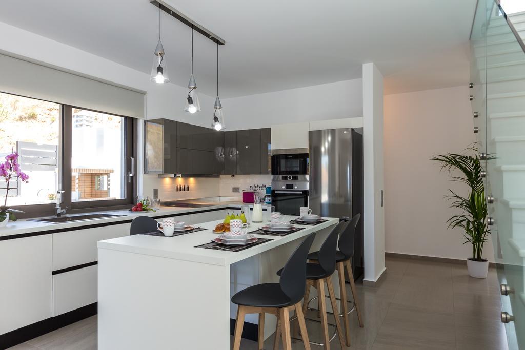 Eolia Iconic Villa, Walking Distance To The Beach, By Thinkvilla Pánormos Exterior foto